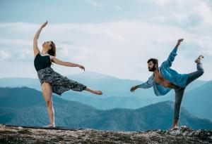 Терапия с танцово движение: освободи се от гнева, тъгата и страховете