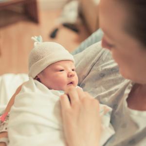 Начинът, по който сте се родили, може да промени реакцията ви към животоспасяващи лекарства