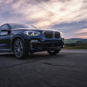 Виц: Искам едни чистачки за BMW-то