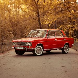 Виц: Искам две чистачки за моята Lada