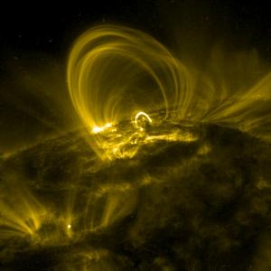 Забележителните плазмени примки на Слънцето вероятно не са това, което предполагахме