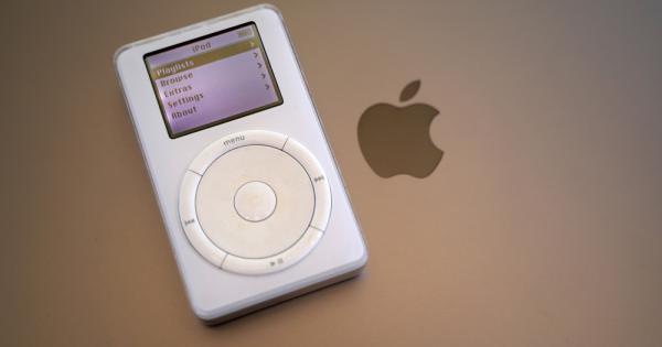 Американският технологичен гигант Apple обяви, че прекратява производството на музикалния