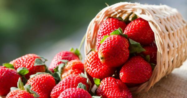 Естествена съставка, която се намира в ягодите, може да намали
